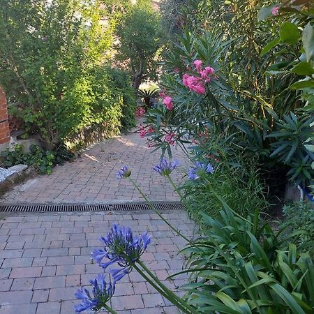 Apartament Riviera Garden Genua Zewnętrze zdjęcie