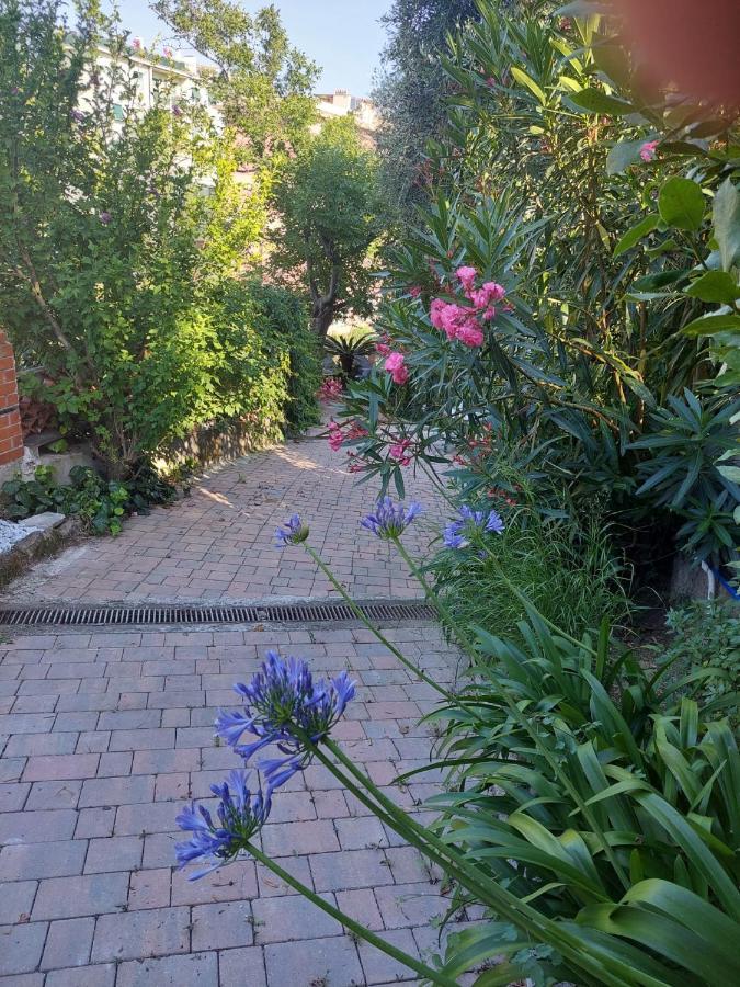 Apartament Riviera Garden Genua Zewnętrze zdjęcie